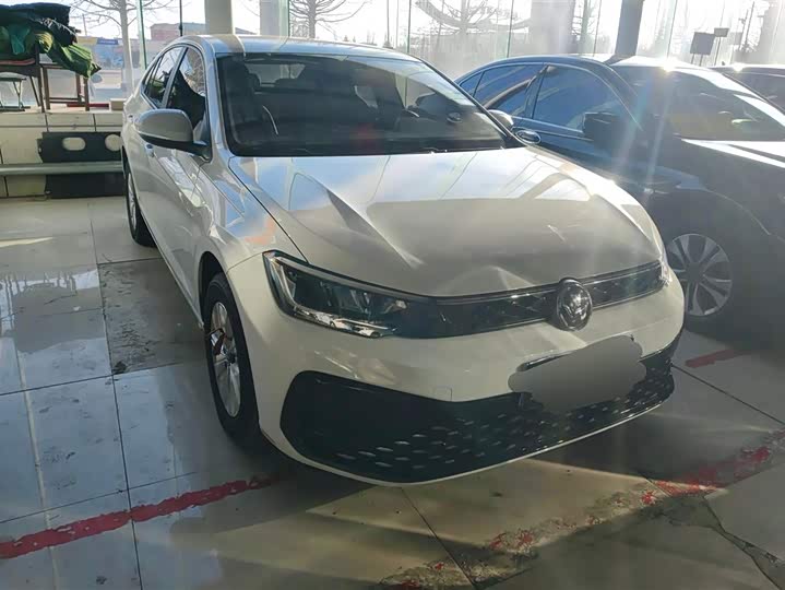 Фото 2 - Volkswagen Lavida