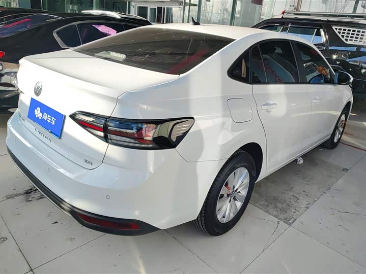 Фото 3 - Volkswagen Lavida