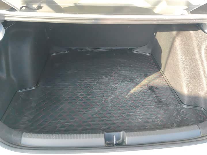 Фото 4 - Volkswagen Lavida