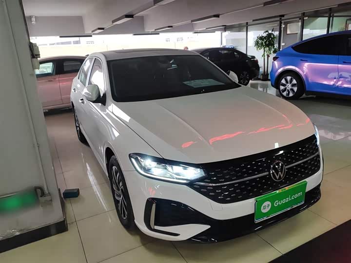 Фото 4 - Volkswagen Lavida