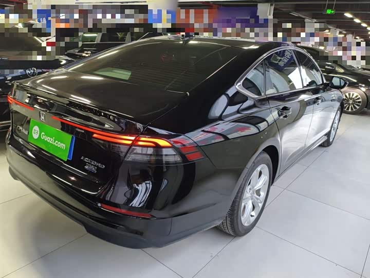 Фото 7 - Honda Accord