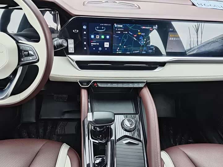 Фото 8 - Geely Monjaro