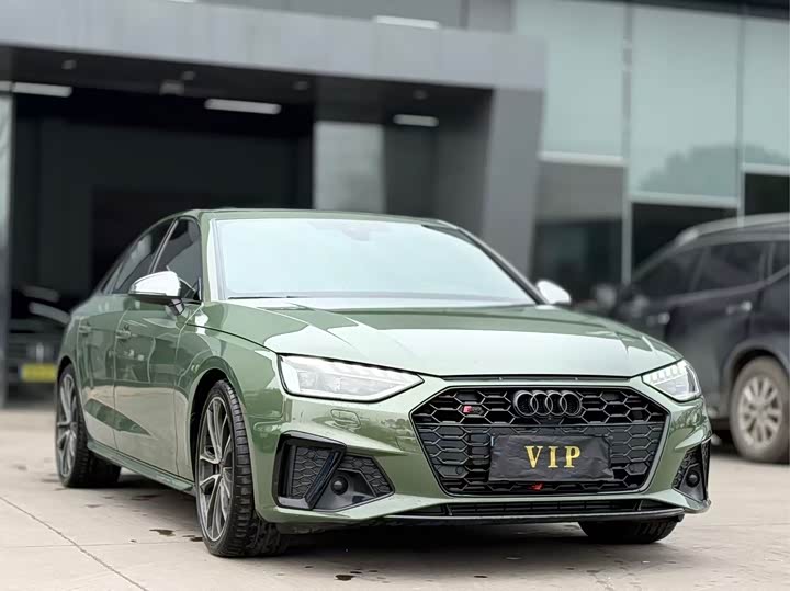 Фото 3 - Audi S4