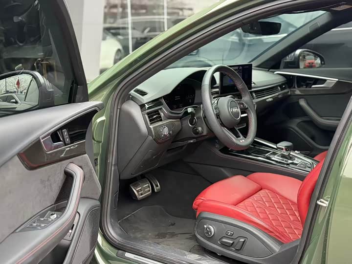 Фото 7 - Audi S4