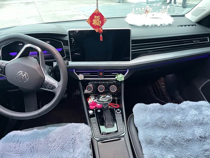 Фото 3 - Volkswagen Sagitar L