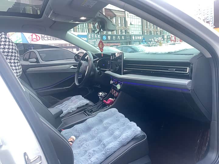 Фото 7 - Volkswagen Sagitar L