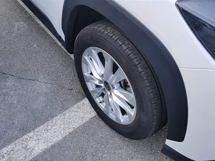 Фото 6 - Toyota Corolla Cross