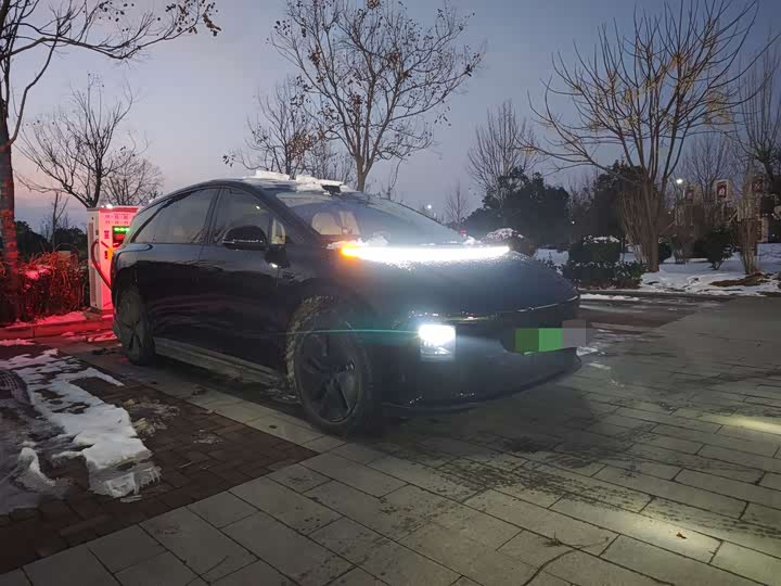 Фото 3 - LiXiang i8