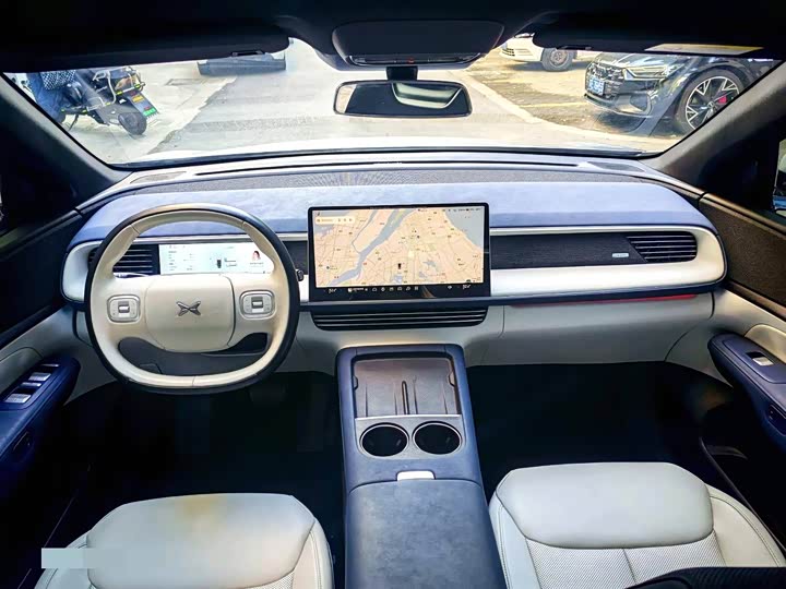 Фото 2 - XPeng G6