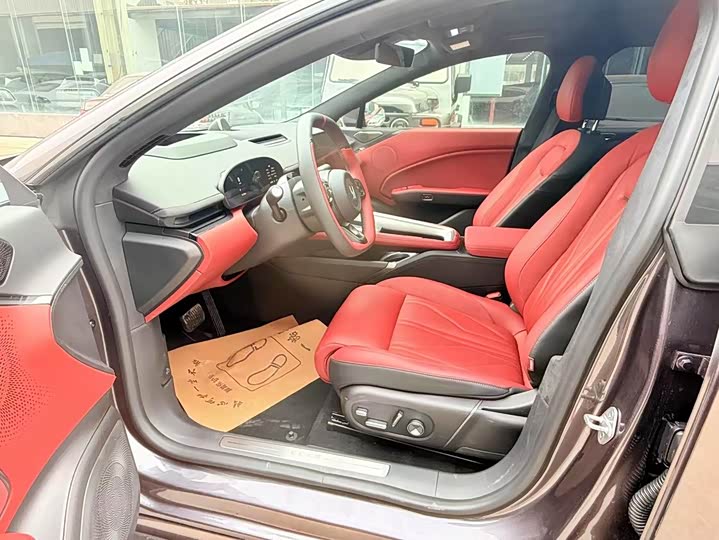 Фото 4 - Zeekr 007 GT