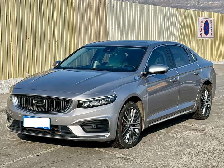 Фото 1 - Geely Preface