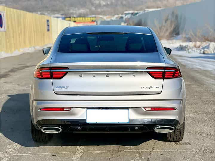 Фото 8 - Geely Preface