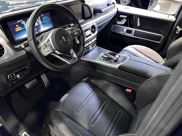 Фото 4 - Mercedes-Benz G-Class