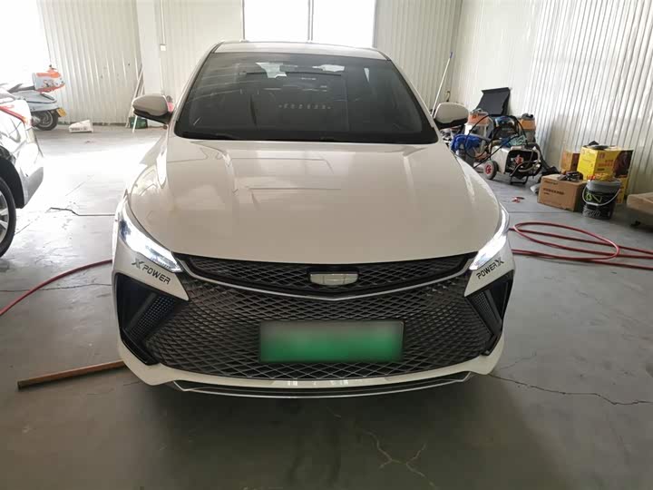 Фото 3 - Geely Emgrand L Hi·P Hybrid