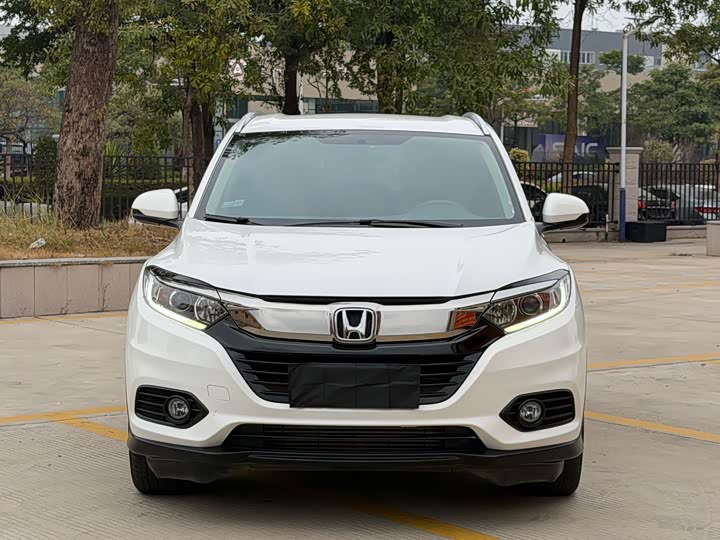 Фото 2 - Honda Vezel