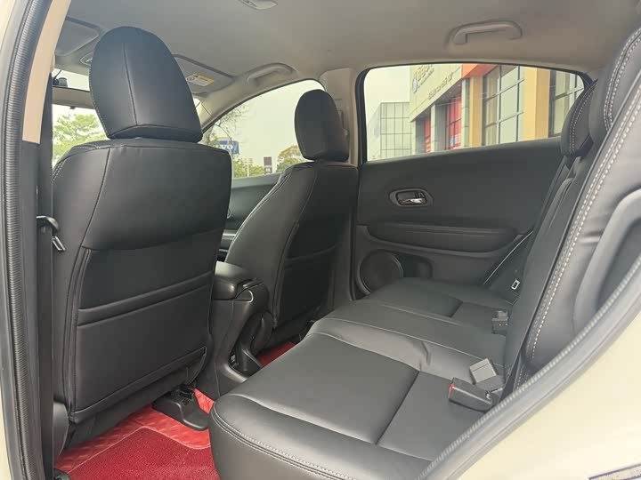 Фото 5 - Honda Vezel