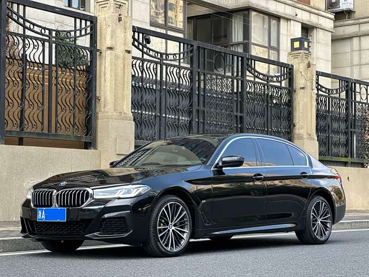 Фото 1 - BMW 5 Series