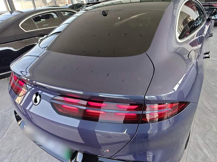 Фото 6 - Denza Z9