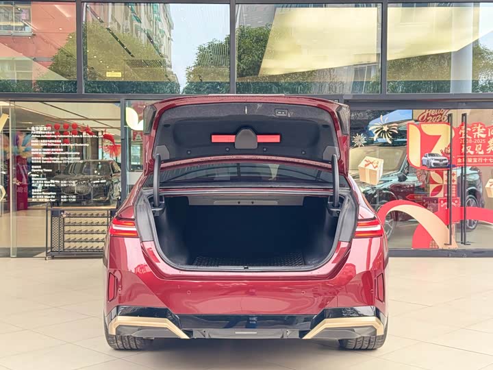 Фото 6 - BMW 5 Series