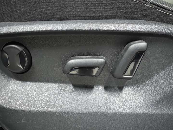 Фото 9 - Volkswagen Tayron