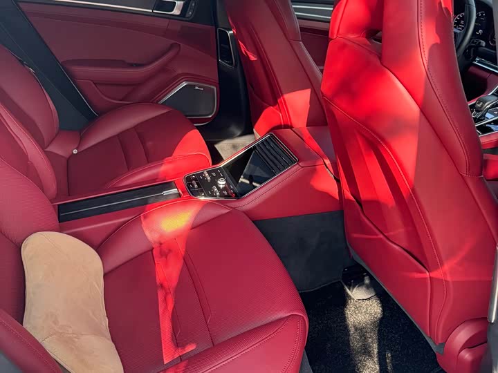 Фото 9 - Porsche Panamera Hybrid