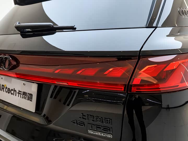 Фото 9 - Audi Q6