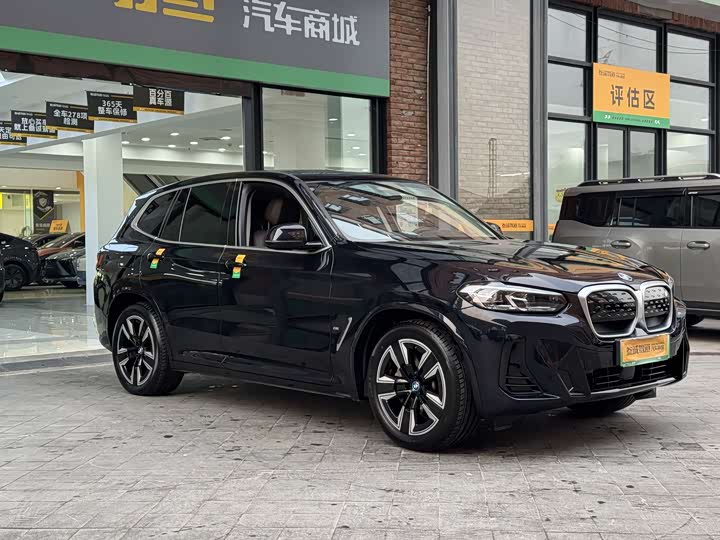 Фото 3 - BMW iX3