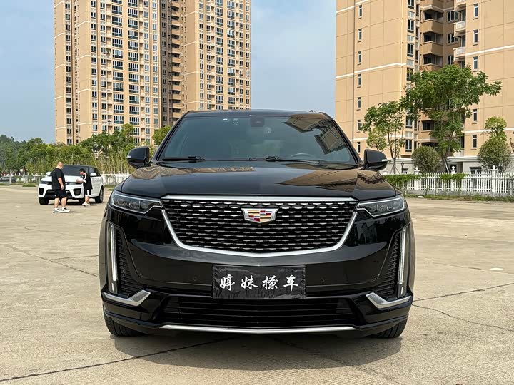 Фото 2 - Cadillac XT6