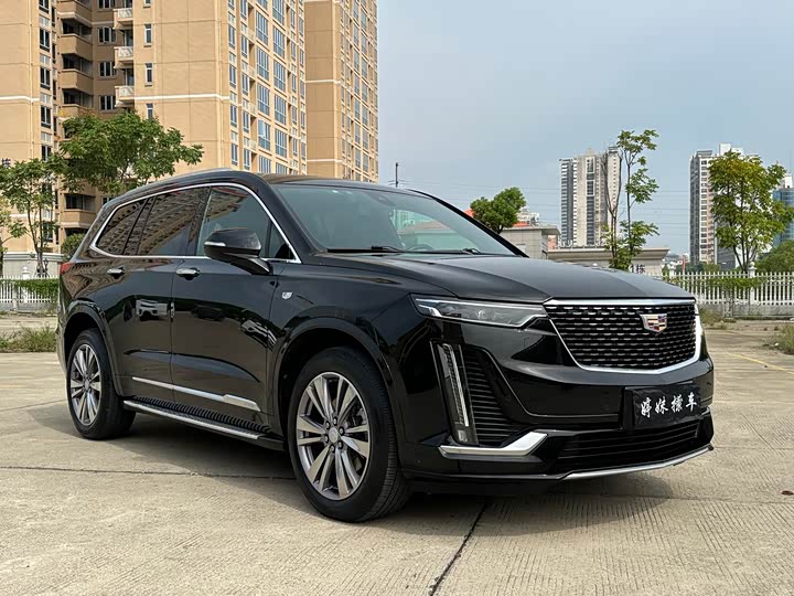 Фото 3 - Cadillac XT6