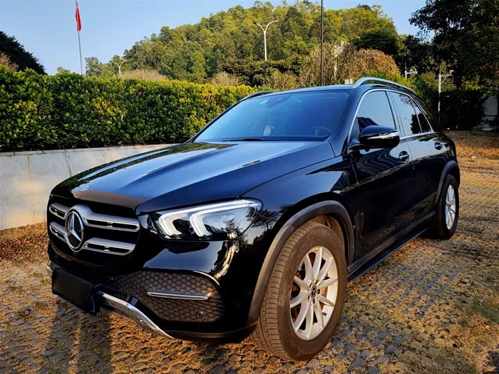 Фото 1 - Mercedes-Benz GLE-Class