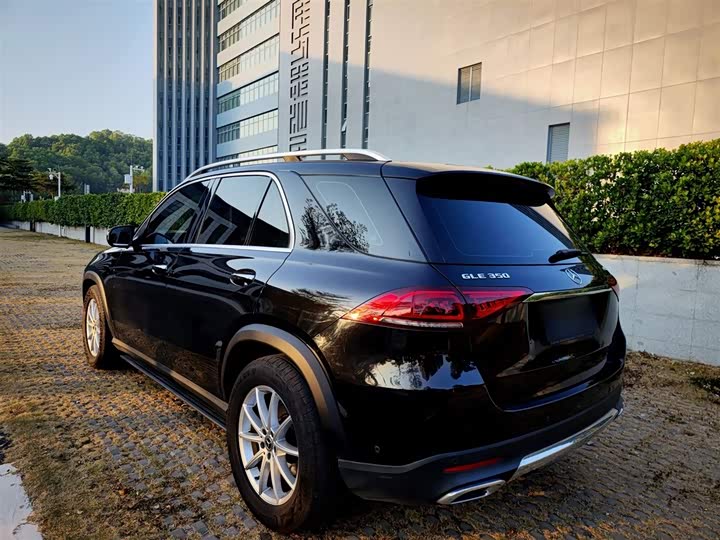 Фото 9 - Mercedes-Benz GLE-Class