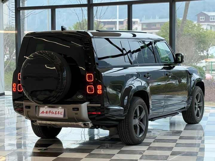 Фото 5 - Land Rover Defender