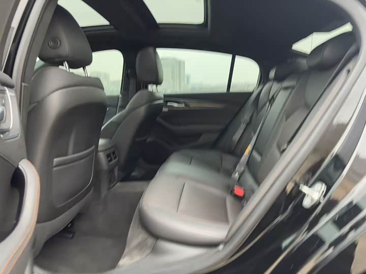 Фото 6 - Cadillac CT5