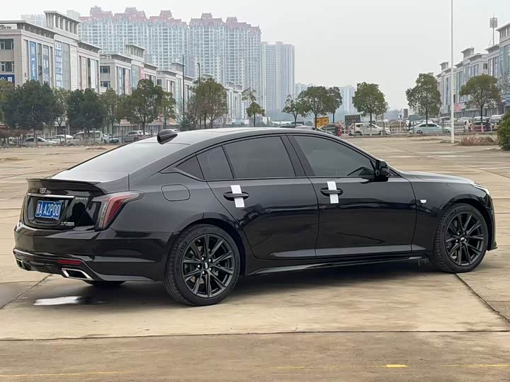 Фото 9 - Cadillac CT5