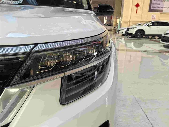 Фото 5 - Kia KX3