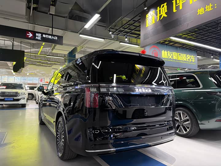 Фото 4 - Zeekr 009