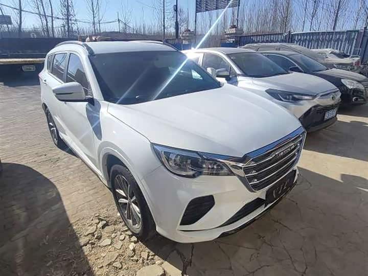 Фото 2 - Jetour X70