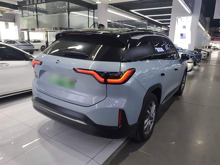 Фото 7 - Nio ES6