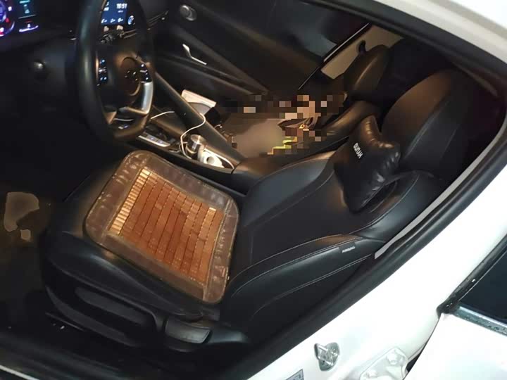 Фото 8 - Hyundai Elantra N line