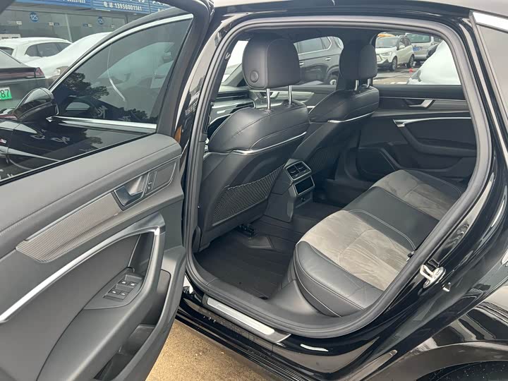 Фото 9 - Audi A6L