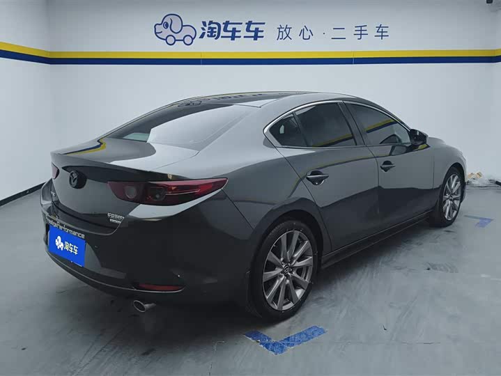 Фото 3 - Mazda 3 (Axela)