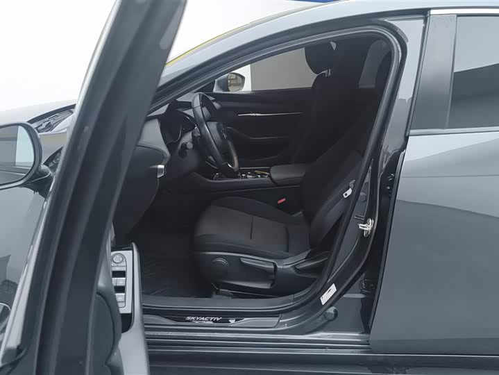 Фото 9 - Mazda 3 (Axela)