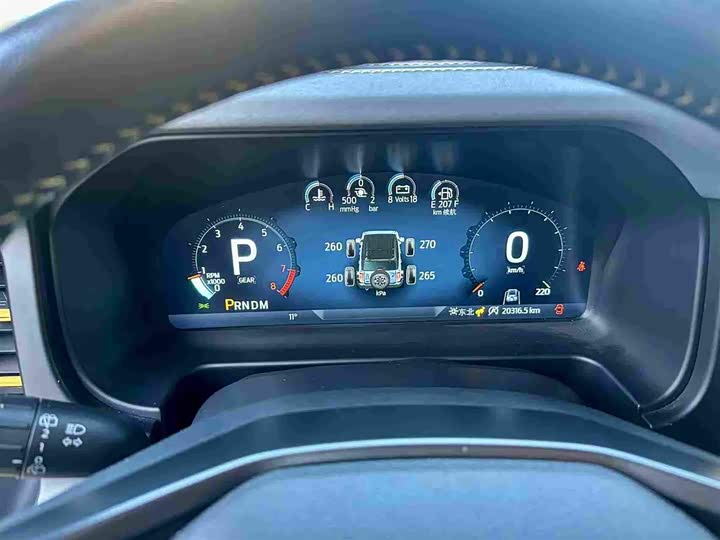 Фото 5 - Ford Bronco