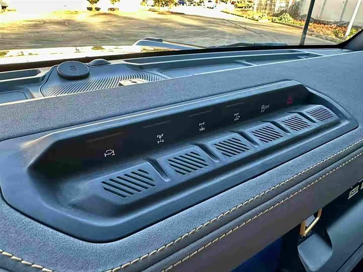 Фото 7 - Ford Bronco