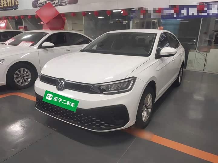 Фото 1 - Volkswagen Lavida