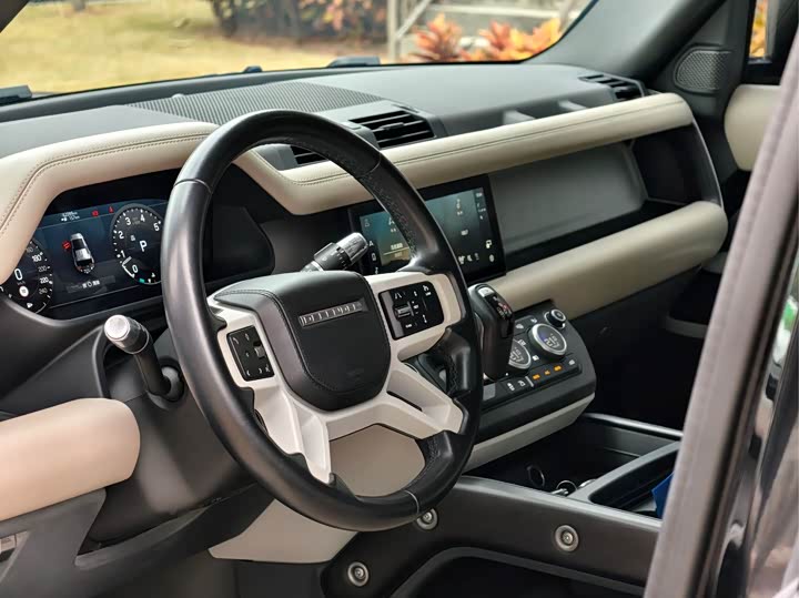 Фото 4 - Land Rover Defender