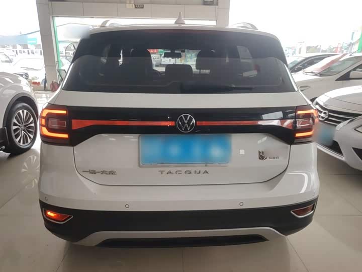 Фото 6 - Volkswagen Tacqua