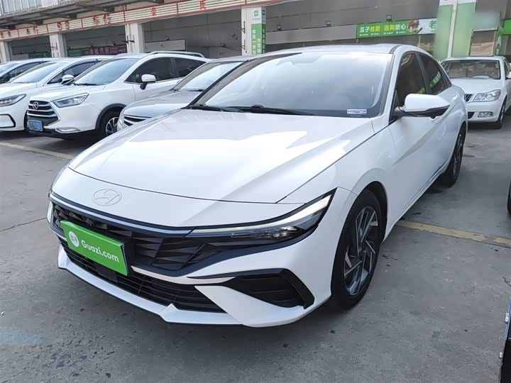 Фото 2 - Hyundai Elantra N line