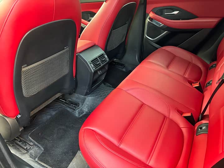 Фото 8 - Jaguar E-Pace