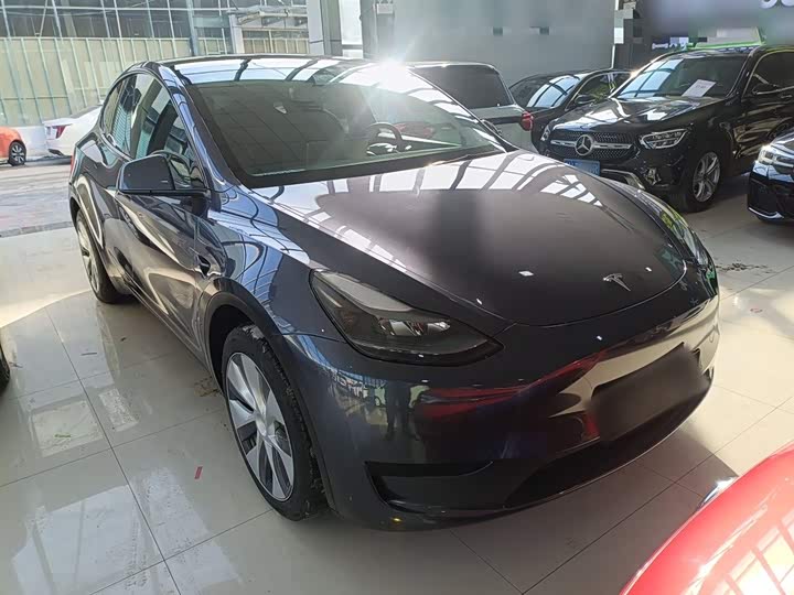 Фото 4 - Tesla Model Y